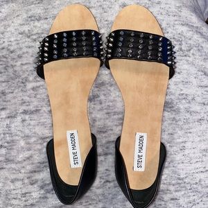 Steve Madden Corey Studded Leather sandal sz. 9
